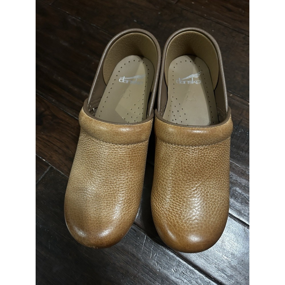 Dansko Professional Burnished Leather Clogs Sz 37 US 7 Honey Tan